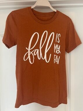 Source Unknown Rust Brown Short Sleeve Tee with White 'Fall Is My Fav' Script